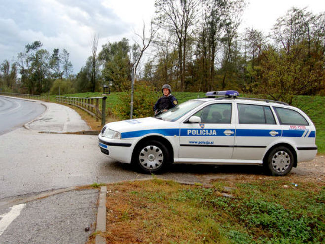Slovenija: Napadač ubijen, ranjena dva policijska službenika