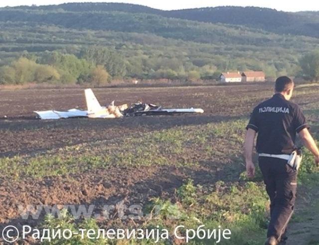 Pao avion kod Srebrnog jezera, poginuo pilot