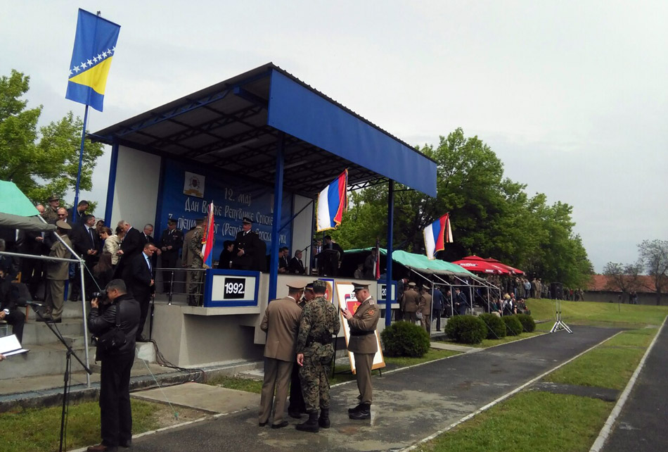 U kasarni "Kozara" obilježen Dan Vojske Srpske (FOTO/VIDEO)