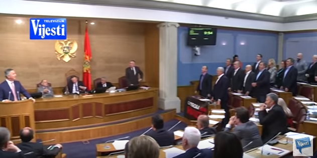 Incident u Skupštini Crne Gore (VIDEO)