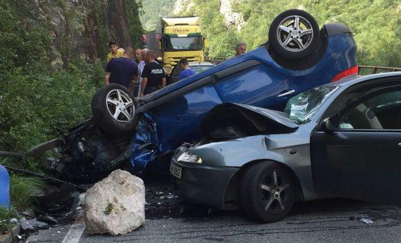 Zbog saobraćajke obustavljen saobraćaj na putu Jablanica-Mostar