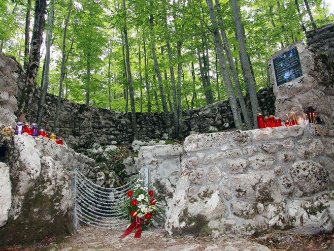 U subotu parastos jadovničkim žrtvama kod Šaranove jame na Velebitu