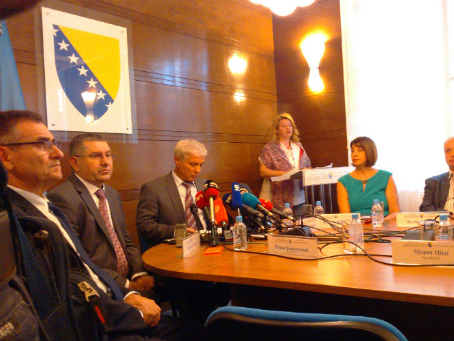 CIK: Odbijen zahtjev Srpske za ustupanje biračkih spiskova; Odluka donesena preglasavanjem (VIDEO)