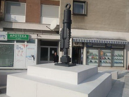 Otkrivena skulptura "Sintagma" na novom gradskom trgu (VIDEO)