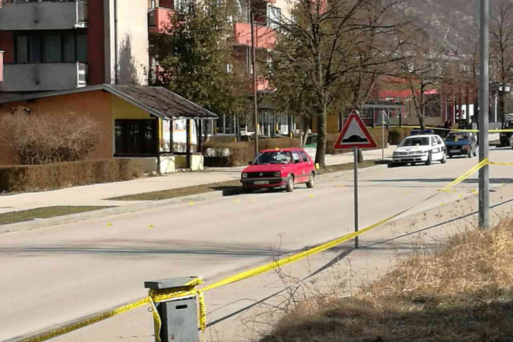 UKRALI 300.000 KM I RANILI POLICAJCA U Srbiji uhapšena dvije osobe zbog pljačke banke u Drvaru
