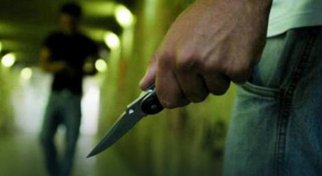 Nakon svađe na ulici Prijedorčanin nožem slučajno ubo sugrađanina, pa ga ODVEZAO U HITNU