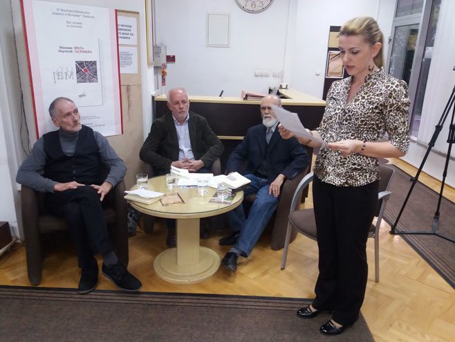 Prijedor: Promovisana knjiga "Vrata od romora" (VIDEO)