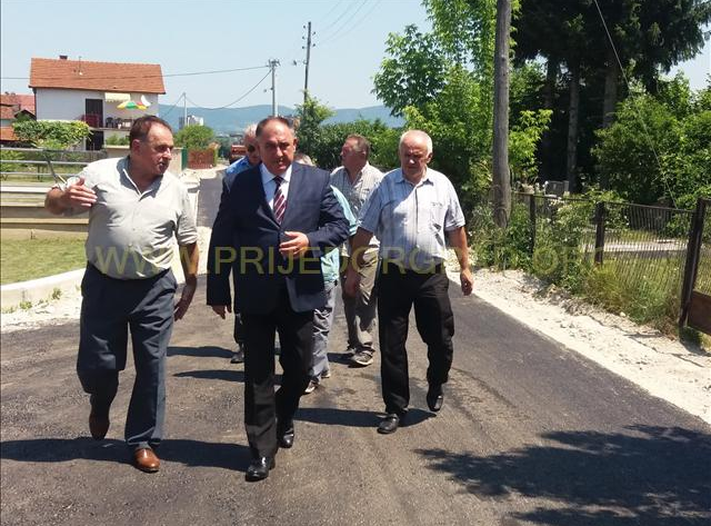 Gradonačelnik obišao gradilište u Tukovima