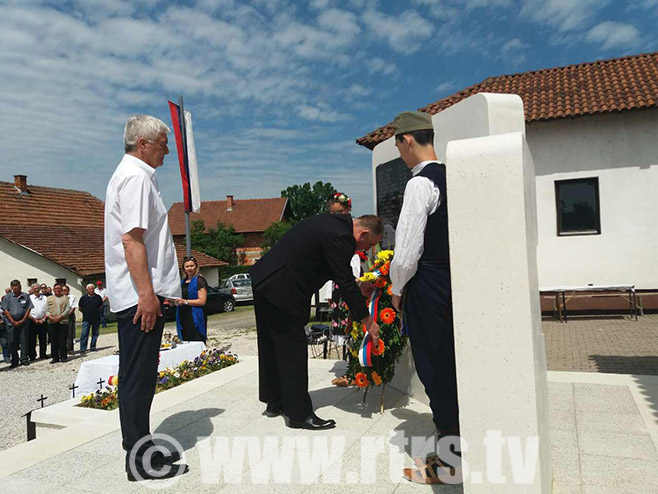 U Donjim Orlovcima kod Prijedora otkriven spomenik poginulim borcima VRS (VIDEO)