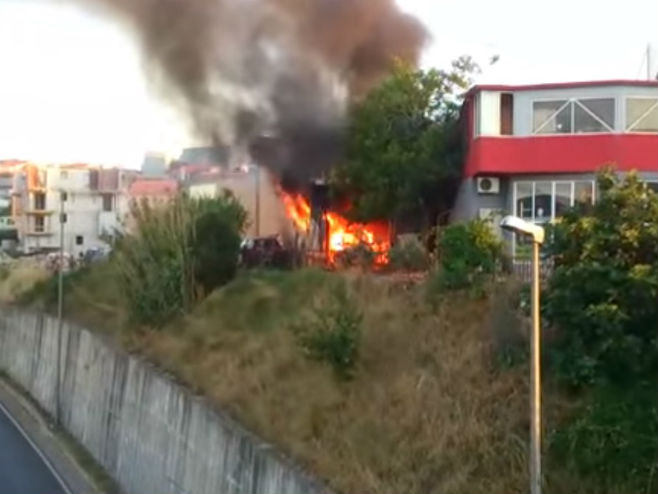 Tri osobe povrijeđene u snažnoj eksploziji u Splitu (VIDEO)