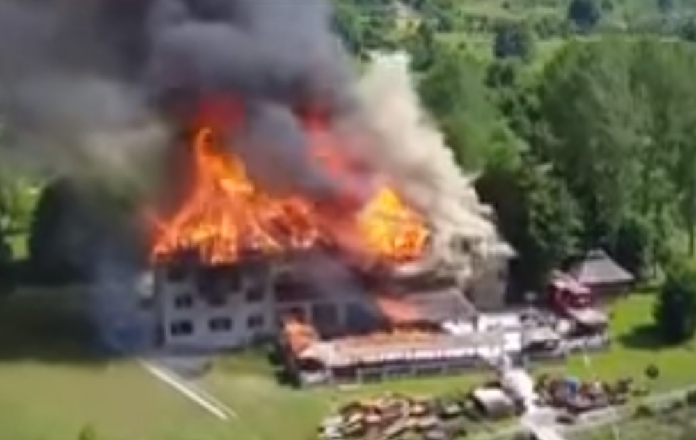 HOTEL PUN DECE I FUDBALERA Požar u "Kuli Damjanovoj"! (VIDEO)