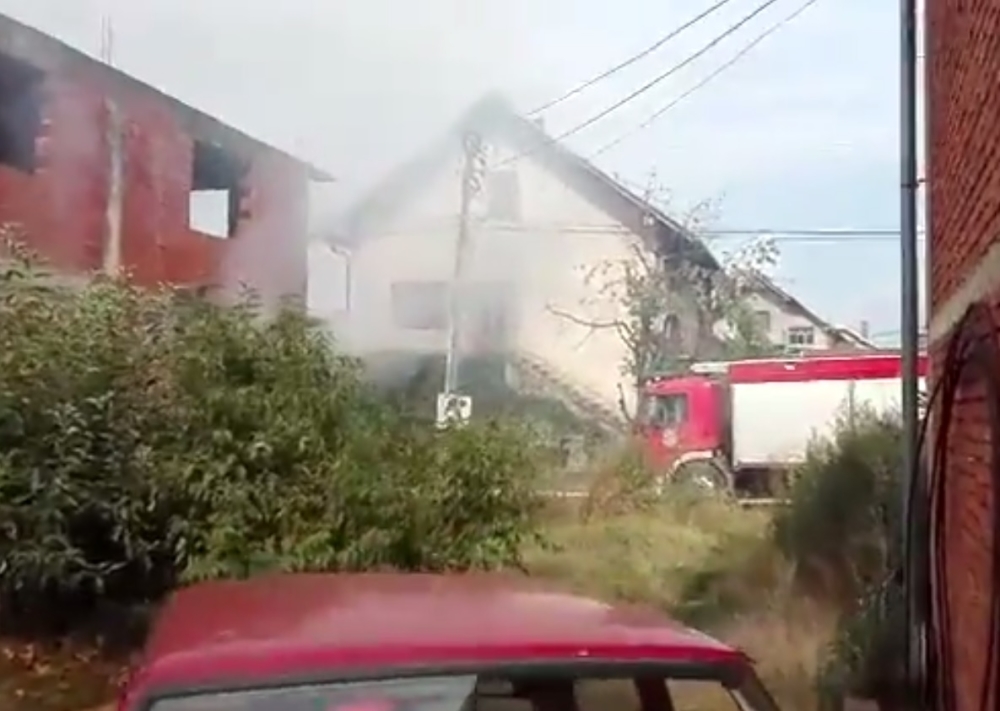 Legija zapalio svoju kuću! (VIDEO)