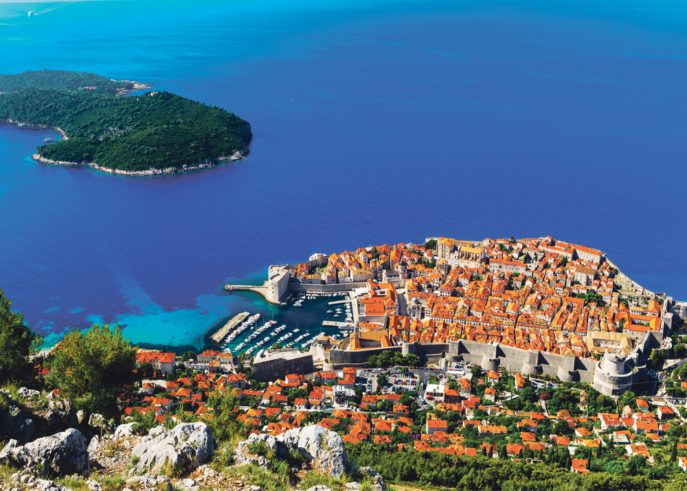 Nevreme potopilo Dubrovnik, turisti plivali Stradunom (FOTO+VIDEO)