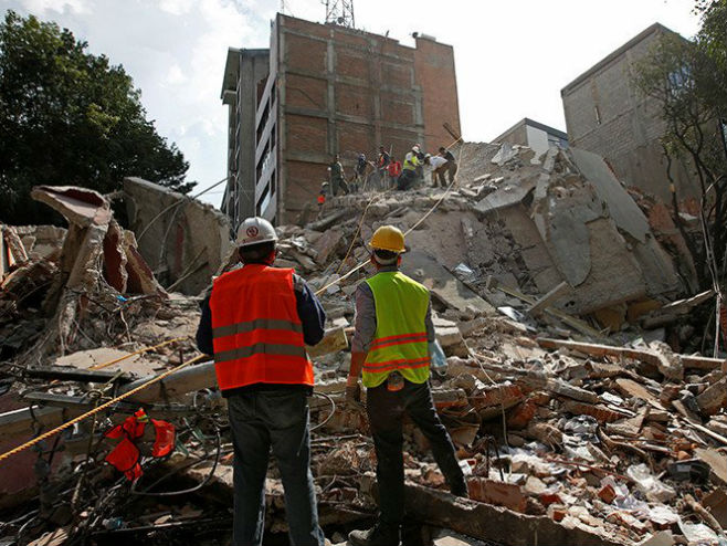 Najnoviji bilans u Meksiku, 248 žrtava zemljotresa (VIDEO)