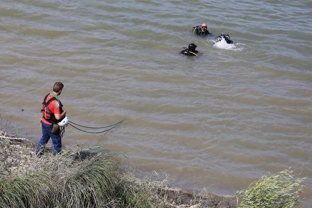 U Dunavu i dalje traže 29-godišnju majku trogodišnjaka čije su tijelo našli na obali (VIDEO)