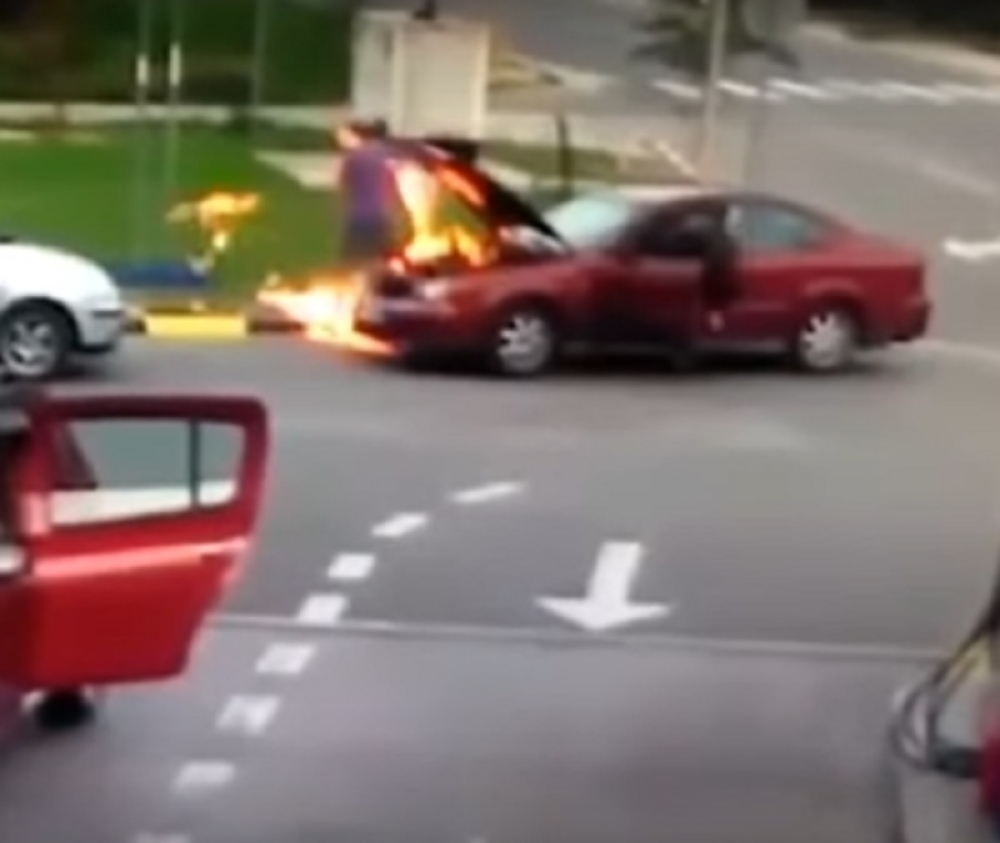 Crnogorac se zapalio dok je popravljao automobil (VIDEO)