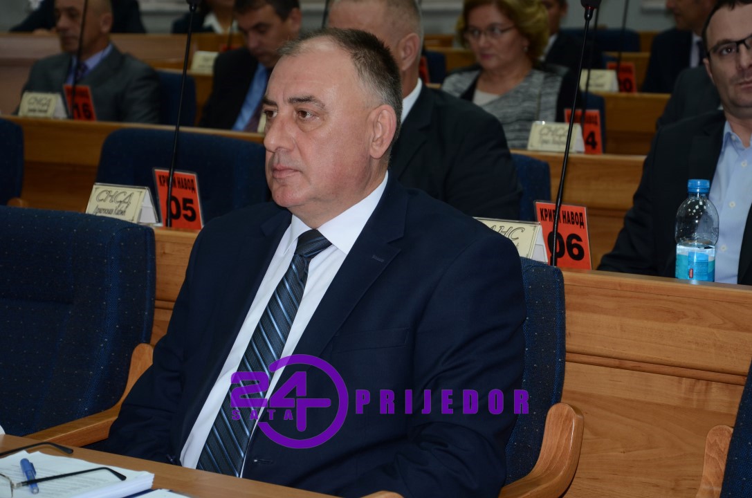 U Prijedoru smenjen načelnik Odeljenja za komunalne poslove: Uvjeravao gradonačelnika da su putevi bez rupa