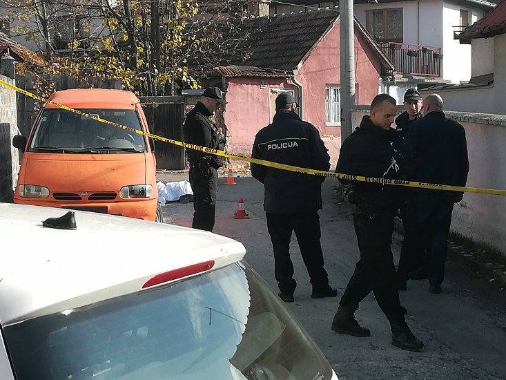 Drama na Vratniku: Muškarac se raznio bombom nasred ulice