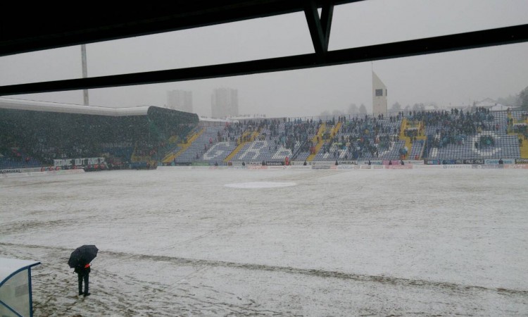 Zbog snijega odgođen derbi Željezničar - Sarajevo