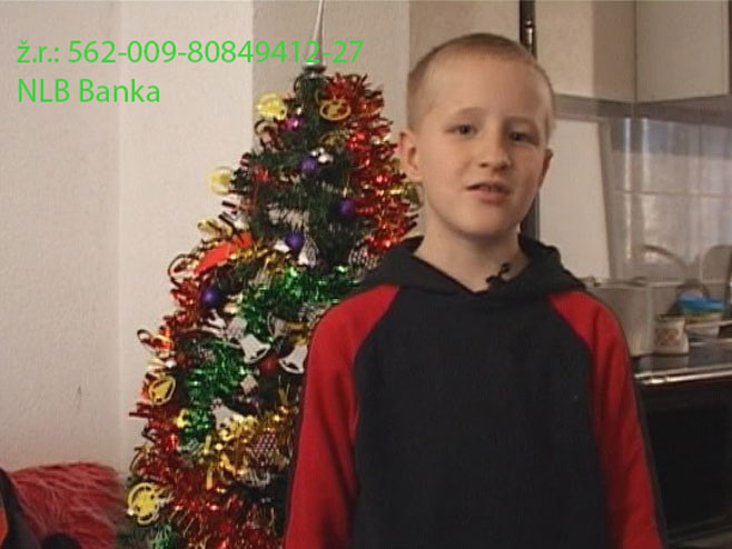 Život bez roditelja - teška svakodnevnica osmogodišnjeg dječaka iz Bratunca (VIDEO)
