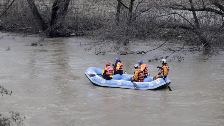 Specijalizovane ekipe već na vodi, traga se i na mjestima gdje su ranije pronalažena tijela utopljenika