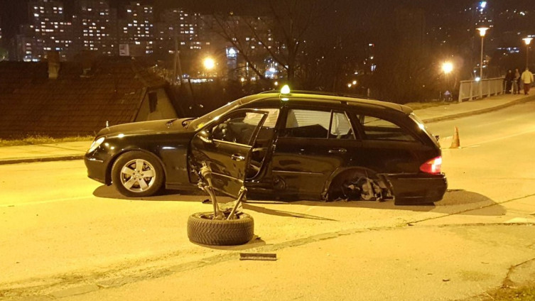 U saobraćajnoj nesreći u Zenici povrijeđena jedna osoba