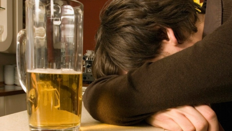 Istraživanje pokazalo: Alkohol oštećuje matične ćelije i izaziva rak