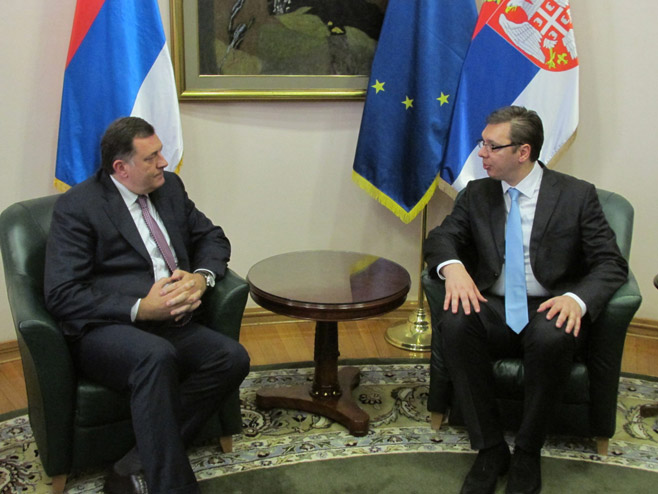 Dodik i Vučić razgovarali o unapređenju odnosa, projektima i deklaraciji