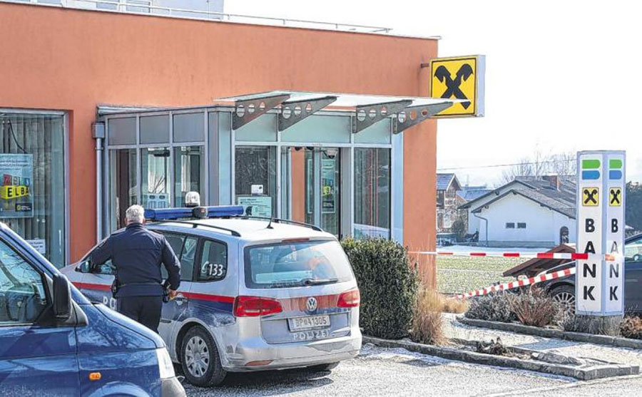“VIŠE NISAM MOGAO DA SPAVAM” Državljanin BiH opljačkao banku, a onda je SKINUO MASKU i policajcima olakšao posao