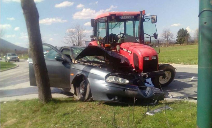 U sudaru traktora i “alfe” povrijeđene dvije osobe