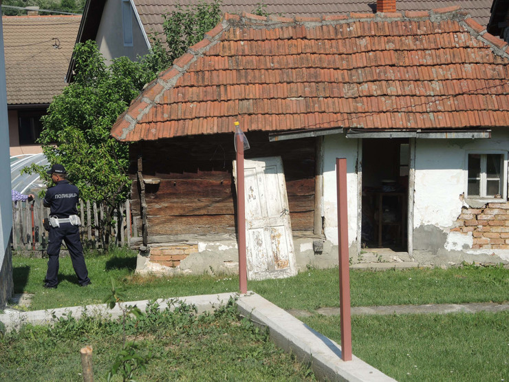 KRIO SE U ŠUPI Svirepi ubica žene iz Kosjerića uhapšen 30 METARA od mesta zločina, kroz rupu posmatrao šta se dešava