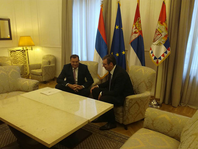 Sastanak Dodika i Vučića u Beogradu (FOTO)