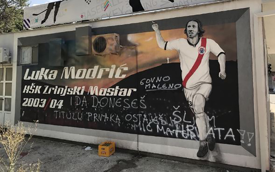 NE PRAŠTA SE USPJEH Mural Luke Modrića u Mostaru prešaran uvredljivim porukama