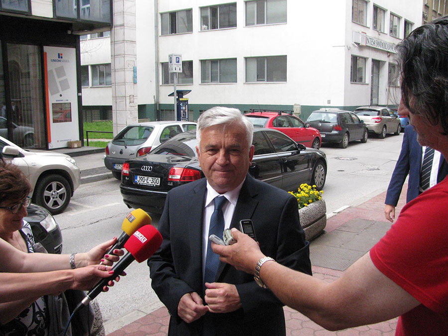 DNS predao CIK-u kandidatske liste za predstojeće izbore