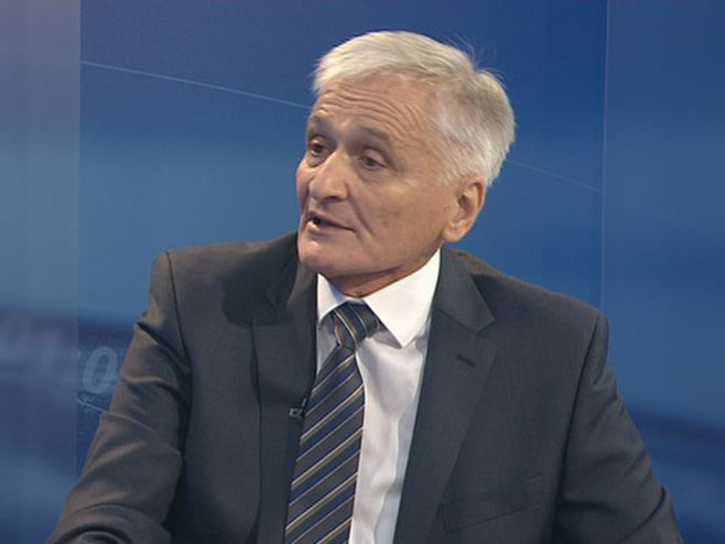 Špirić: Govedarica je dvostruki dezerter