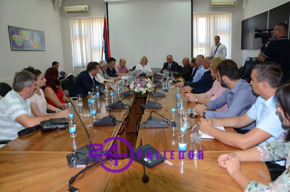 Prijedor: Cvijanovićeva sa predstavnicima vladajuće koalicije