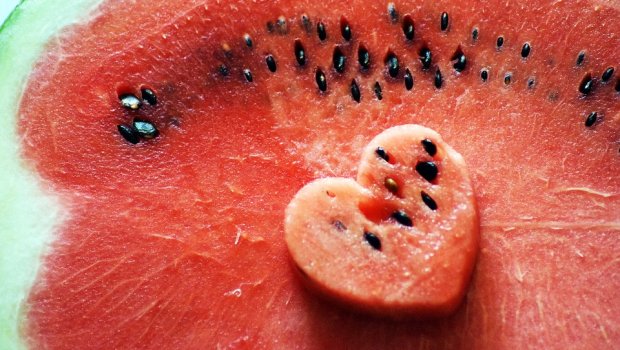 Ako bacite sjemenke od lubenice, gorko ćete se pokajati! One rade nešto magično za organizam