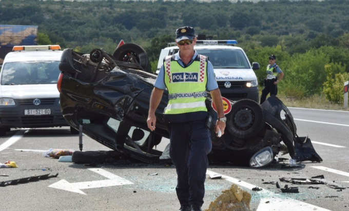 Žena poginula u sudaru sa vozilom Hrvatske vojske