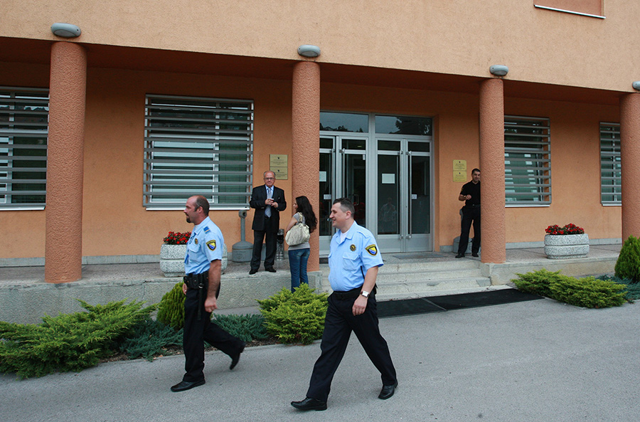 Sretku Paviću 13 godina zatvora zbog ubistva civila u Prijedoru