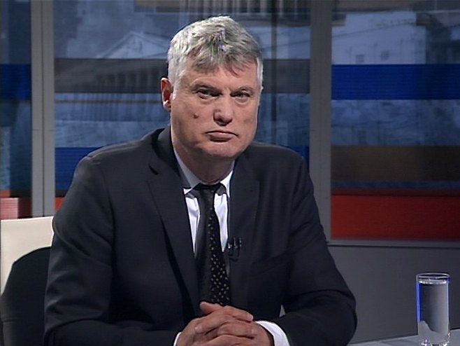 Lazanski: OBA prisluškuje sve ličnosti koje dolaze iz Srbije u Banjaluku