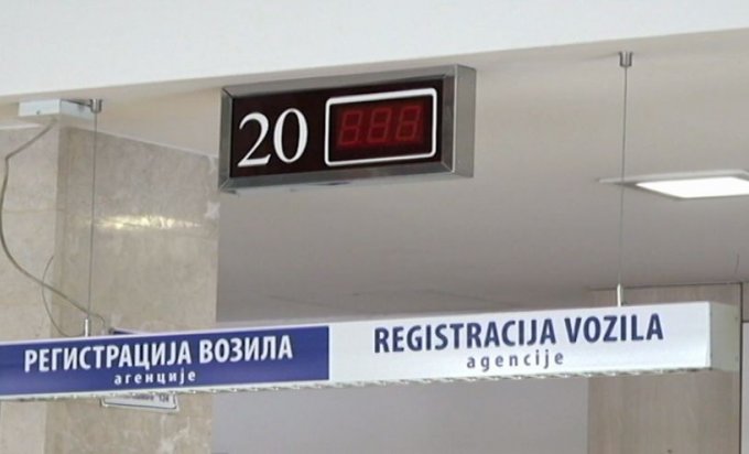 Pojeftinjuje registracija vozila u Republici Srpskoj (VIDEO)