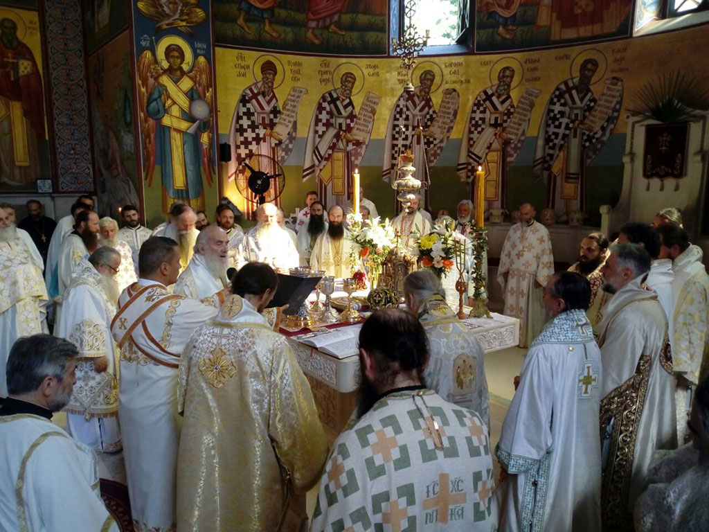 Trebinje- Ustoličen episkop Dimitrije (FOTO)