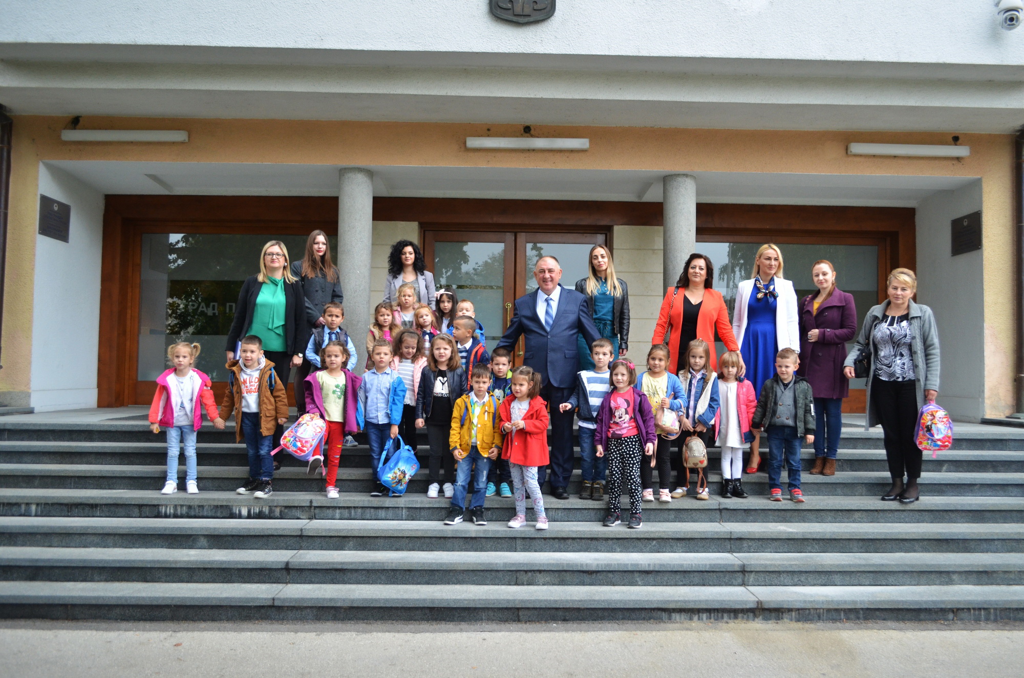 Povodom Nedjelje djeteta gradonačelnik ugostio mališane iz vrtića iz Omarske i Kozarca