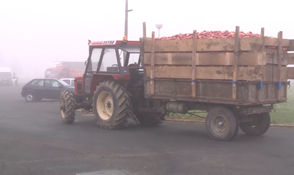 Traktoristi veoma često učesnici saobraćajnih udesa (VIDEO)