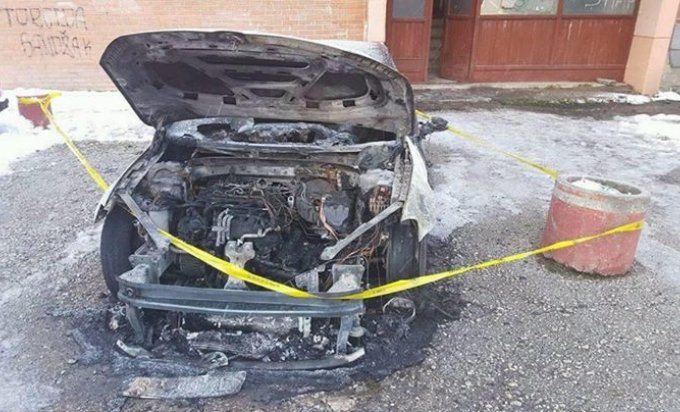 Zapaljen automobil Srbina