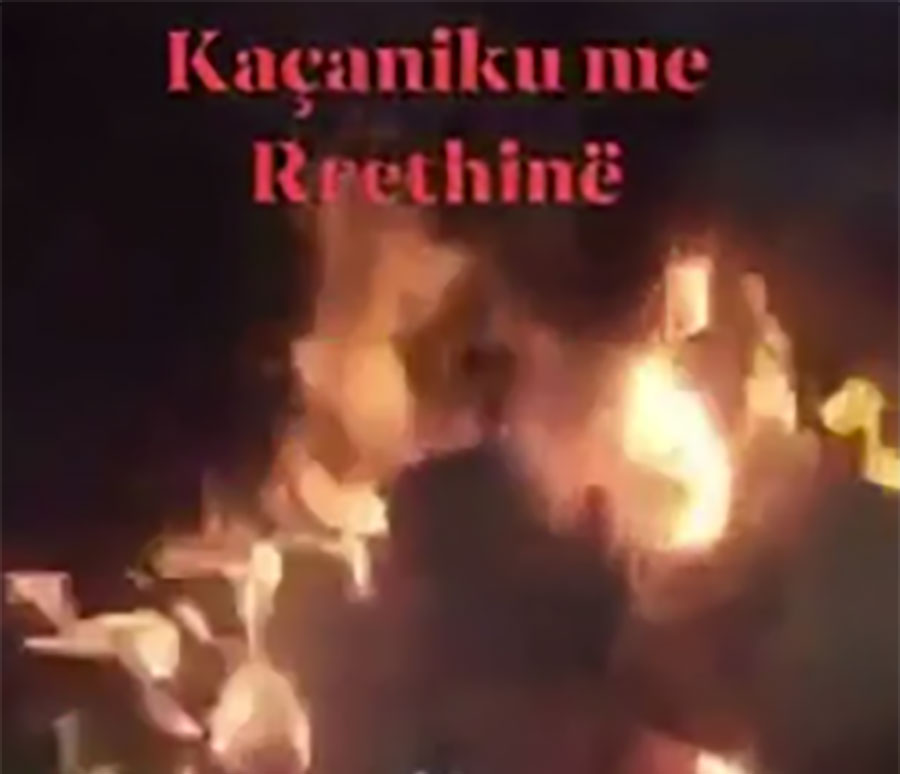 Na Kosovu spaljuju srpske proizvode (VIDEO)