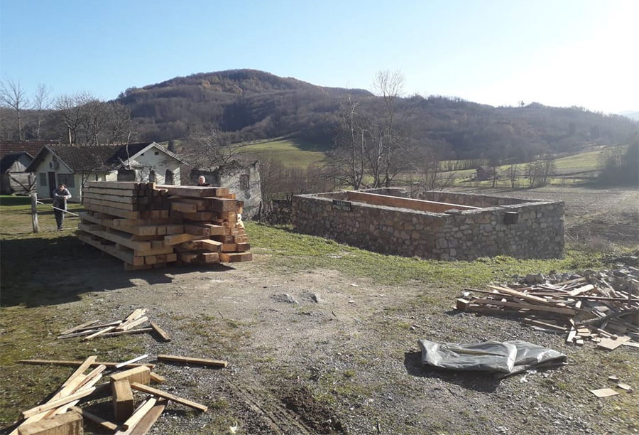 U Hašane stigli dijelovi za drvenu konstrukciju replike rodne kuće Branka Ćopića