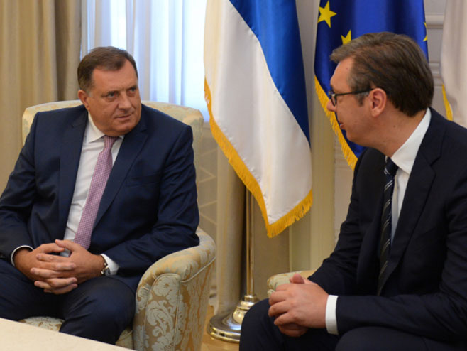 Dodik uputio rođendansku čestitku Vučiću