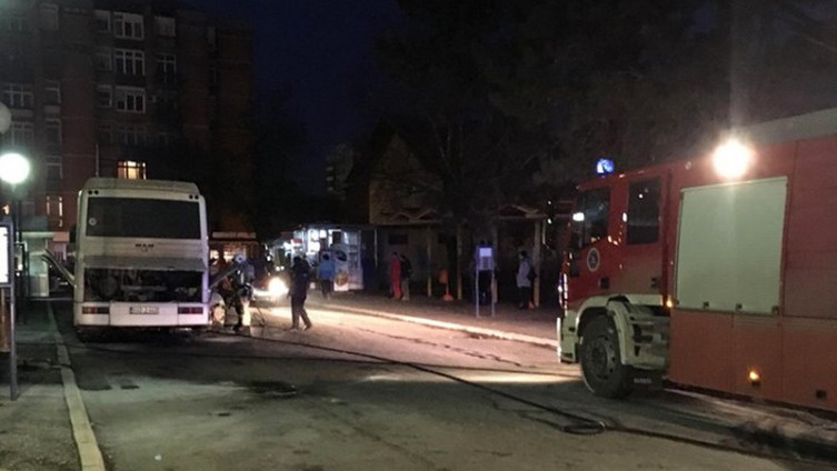 U Prijedoru se zapalio autobus
