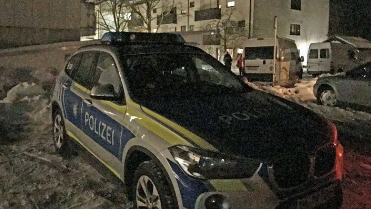 Muškarac iz Sanskog Mosta u Njemačkoj nožem pokušao ubiti majku i dvije sestre, a potom sebi presudio
